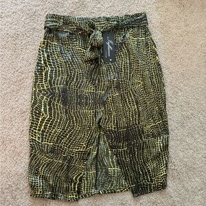 Silky feel slit skirt size 14 UK